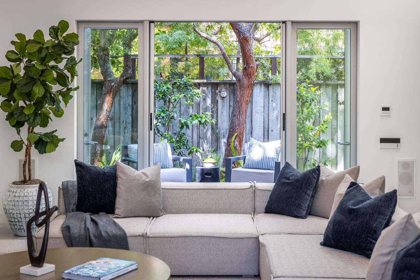 Detail Gallery Image 7 of 18 For 1515 Cowper St, Palo Alto,  CA 94301 - 5 Beds | 3/1 Baths