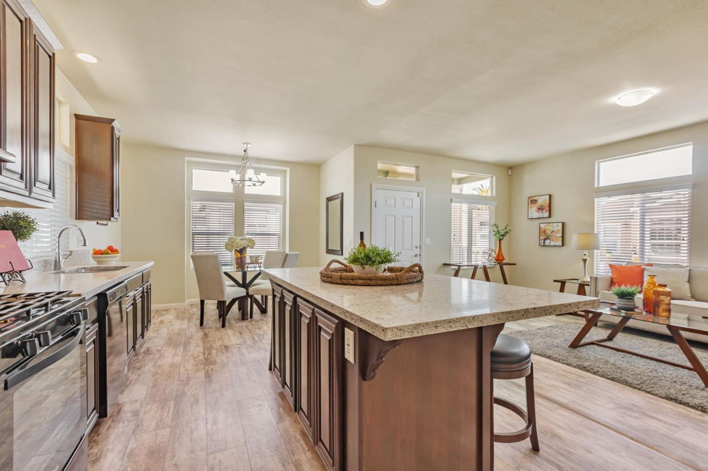 Detail Gallery Image 13 of 37 For 120 Dixon Landing Rd #124,  Milpitas,  CA 95035 - 3 Beds | 2 Baths