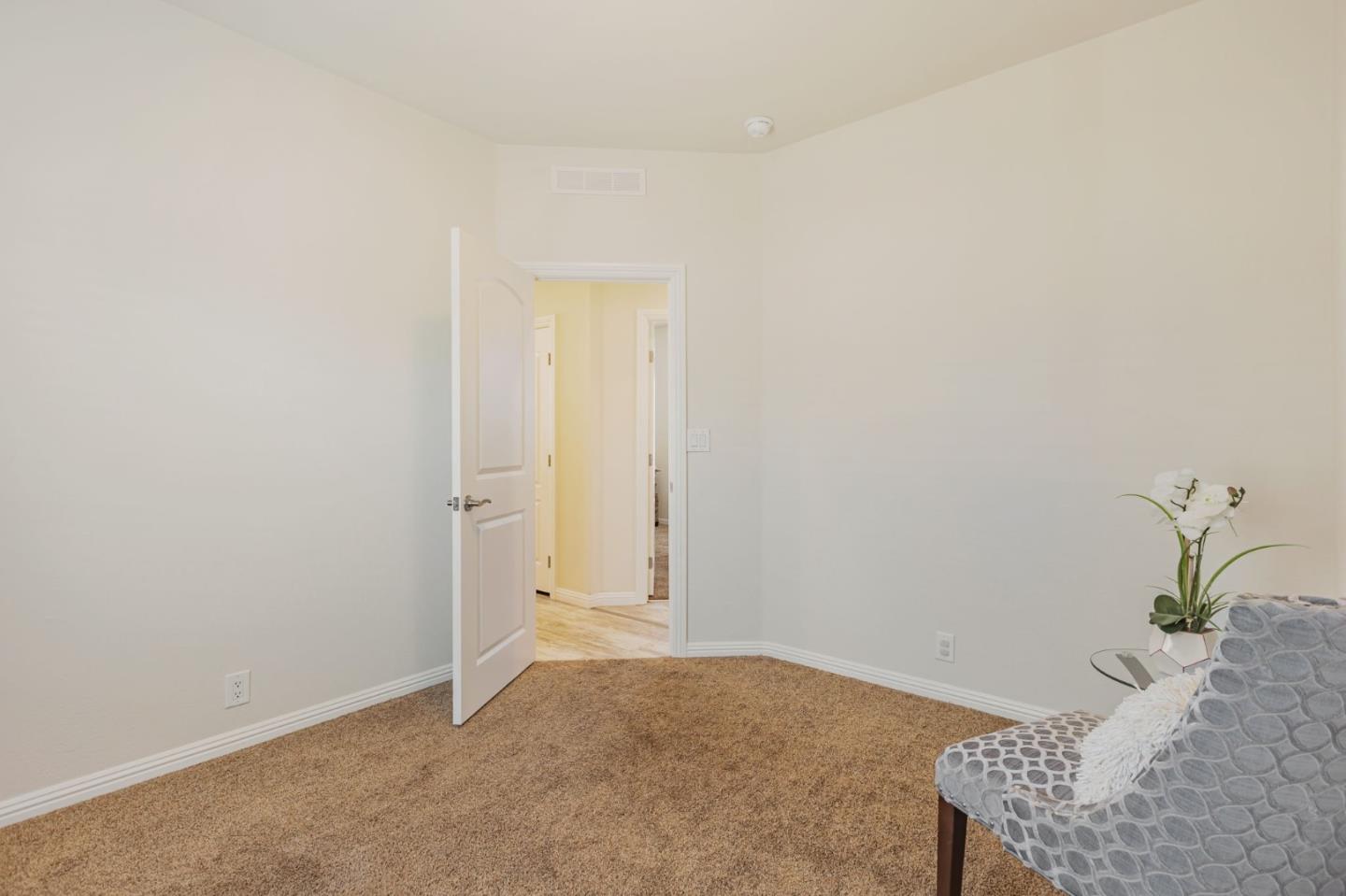 Detail Gallery Image 20 of 37 For 120 Dixon Landing Rd #124,  Milpitas,  CA 95035 - 3 Beds | 2 Baths