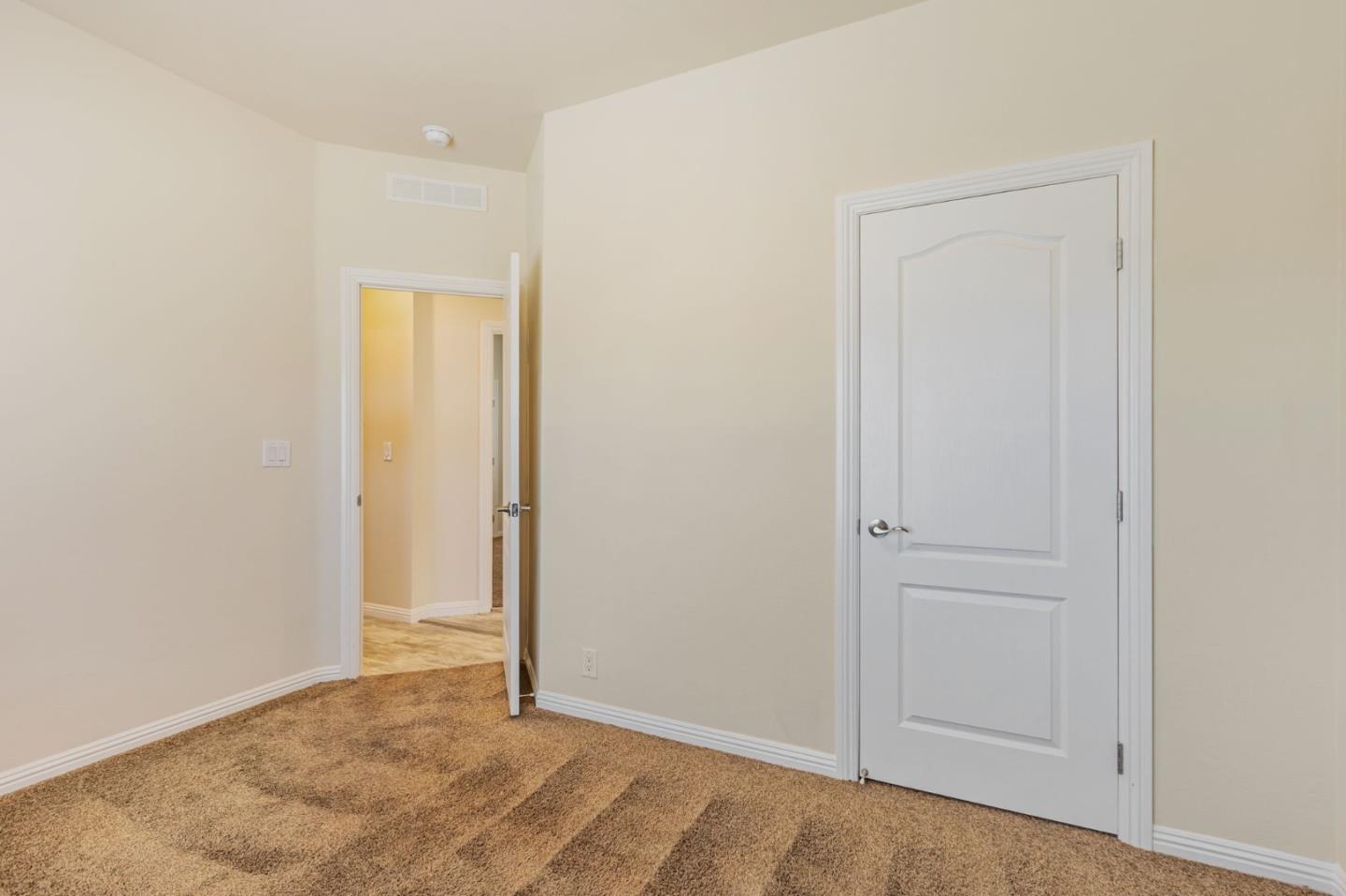 Detail Gallery Image 25 of 37 For 120 Dixon Landing Rd #124,  Milpitas,  CA 95035 - 3 Beds | 2 Baths