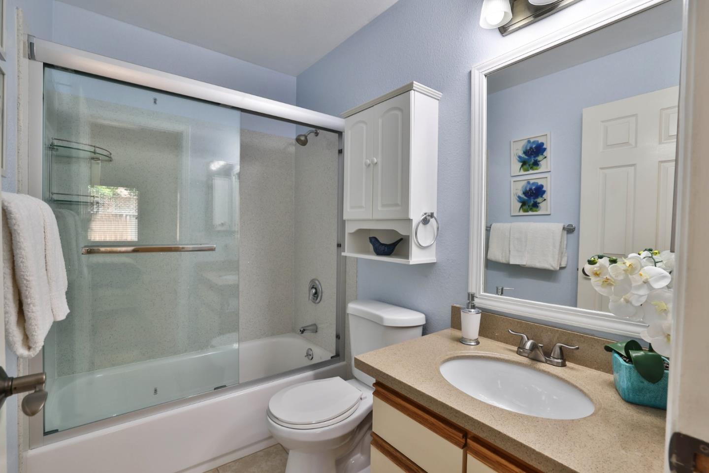 Detail Gallery Image 8 of 13 For 695 S Knickerbocker Dr #4,  Sunnyvale,  CA 94087 - 2 Beds | 2 Baths