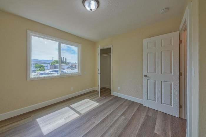 Detail Gallery Image 9 of 14 For 628 Delmonte Cir, Gonzales,  CA 93926 - 3 Beds | 1 Baths