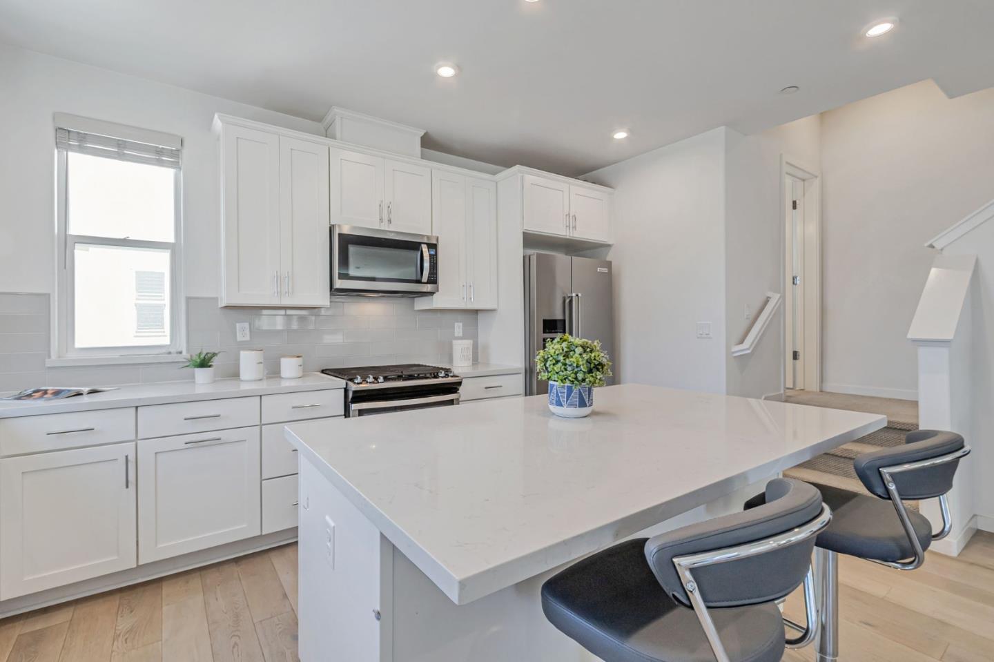 Detail Gallery Image 14 of 67 For 2909 Corvin Dr #143,  Santa Clara,  CA 95051 - 4 Beds | 3/1 Baths