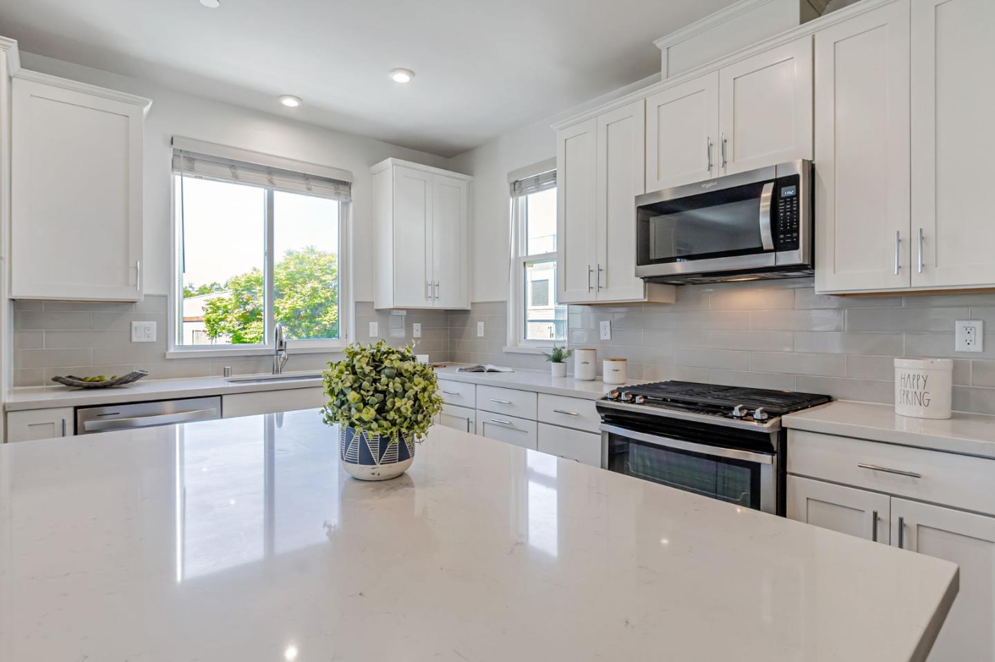 Detail Gallery Image 15 of 67 For 2909 Corvin Dr #143,  Santa Clara,  CA 95051 - 4 Beds | 3/1 Baths