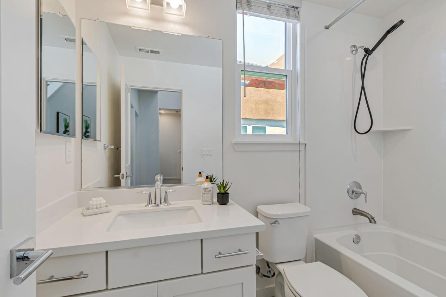 Detail Gallery Image 48 of 67 For 2909 Corvin Dr #143,  Santa Clara,  CA 95051 - 4 Beds | 3/1 Baths