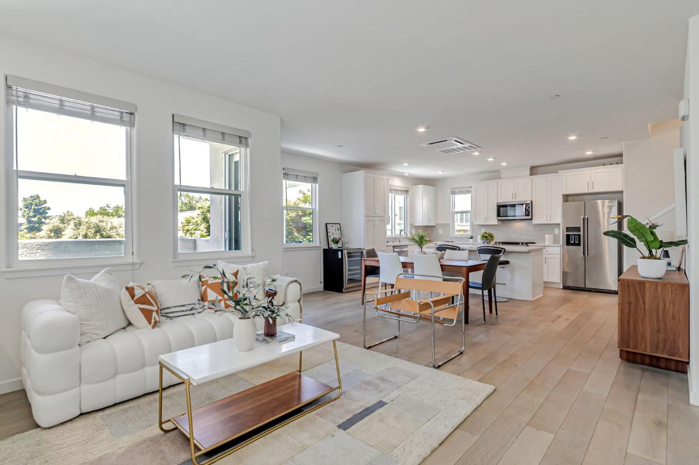 Detail Gallery Image 9 of 67 For 2909 Corvin Dr #143,  Santa Clara,  CA 95051 - 4 Beds | 3/1 Baths