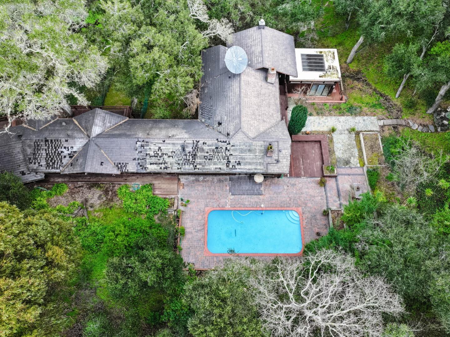 Detail Gallery Image 9 of 15 For 380 La Questa Way, Woodside,  CA 94062 - 4 Beds | 4 Baths