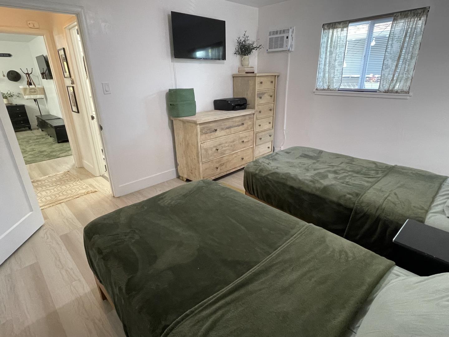 Detail Gallery Image 11 of 28 For 644 Buckeye St, Redwood City,  CA 94063 - 1 Beds | 1 Baths