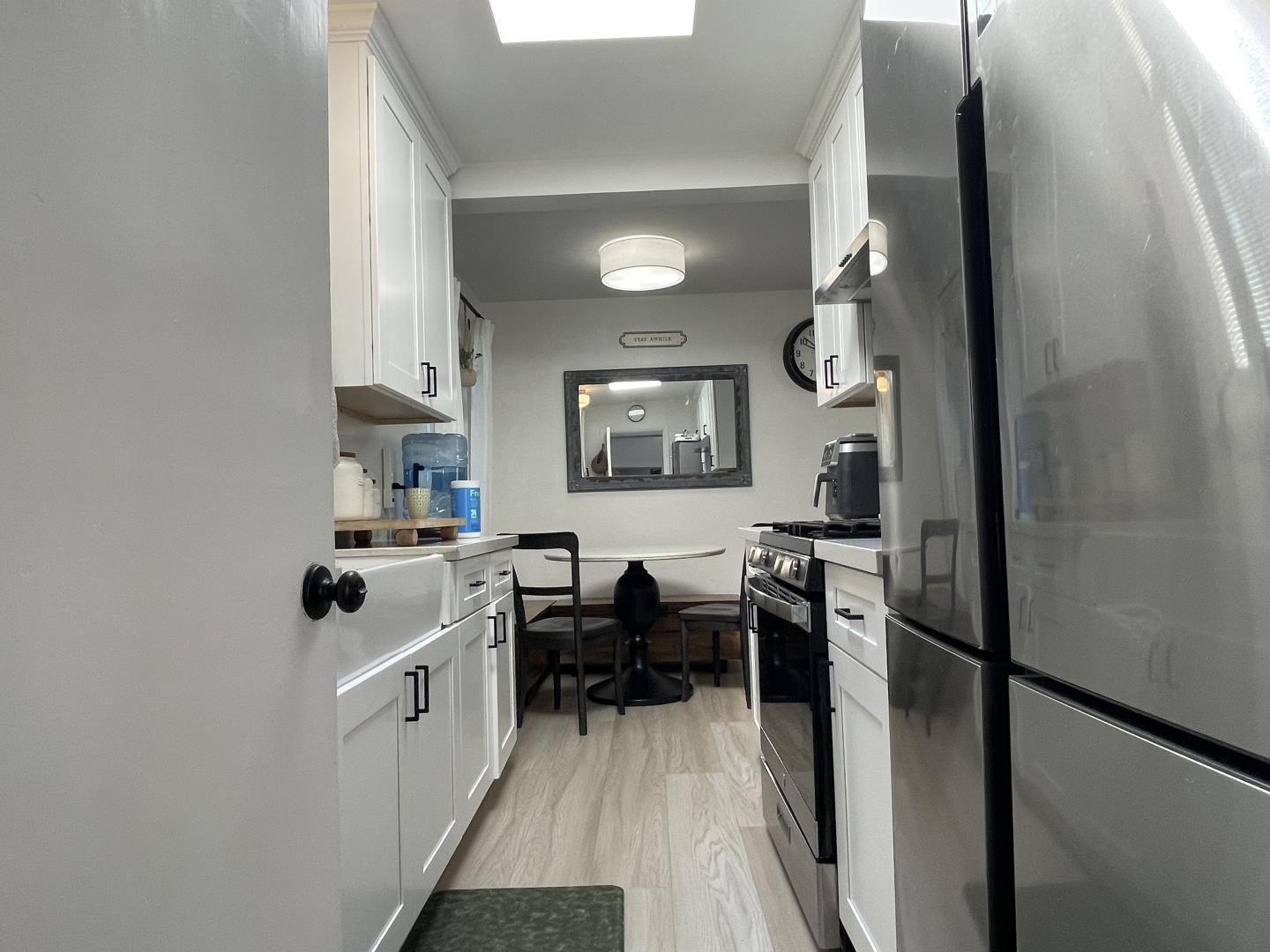 Detail Gallery Image 15 of 28 For 644 Buckeye St, Redwood City,  CA 94063 - 1 Beds | 1 Baths