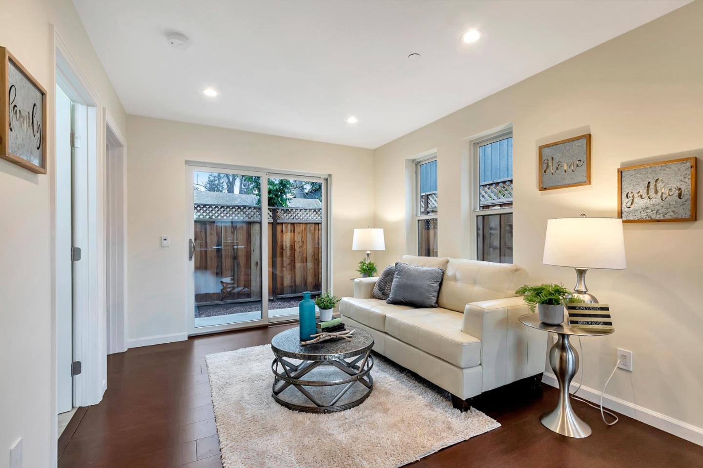 Detail Gallery Image 10 of 39 For 417 N 5th St #3,  San Jose,  CA 95112 - 3 Beds | 3 Baths