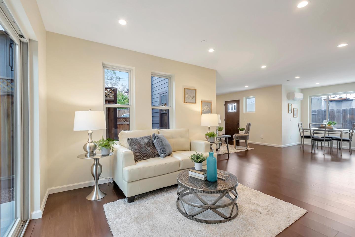 Detail Gallery Image 11 of 39 For 417 N 5th St #3,  San Jose,  CA 95112 - 3 Beds | 3 Baths