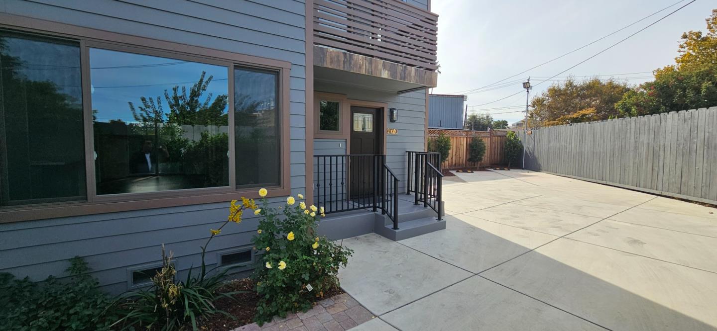 Detail Gallery Image 2 of 39 For 417 N 5th St #3,  San Jose,  CA 95112 - 3 Beds | 3 Baths