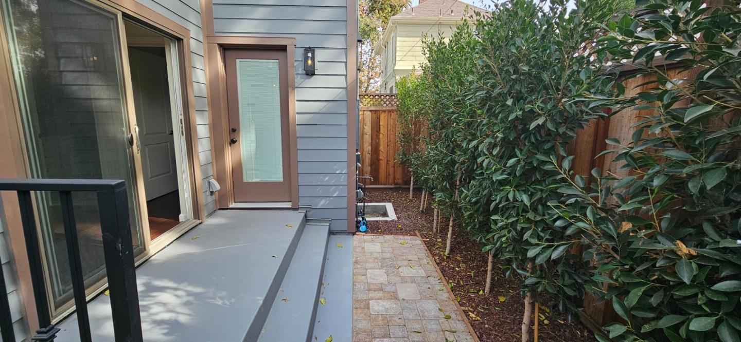 Detail Gallery Image 37 of 39 For 417 N 5th St #3,  San Jose,  CA 95112 - 3 Beds | 3 Baths