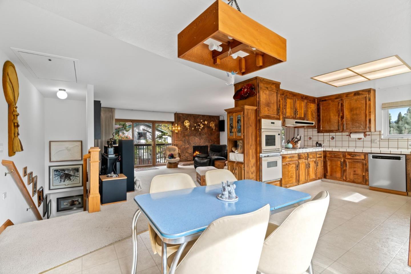 Detail Gallery Image 10 of 35 For 17370 Lakeview Dr, Morgan Hill,  CA 95037 - 3 Beds | 2 Baths
