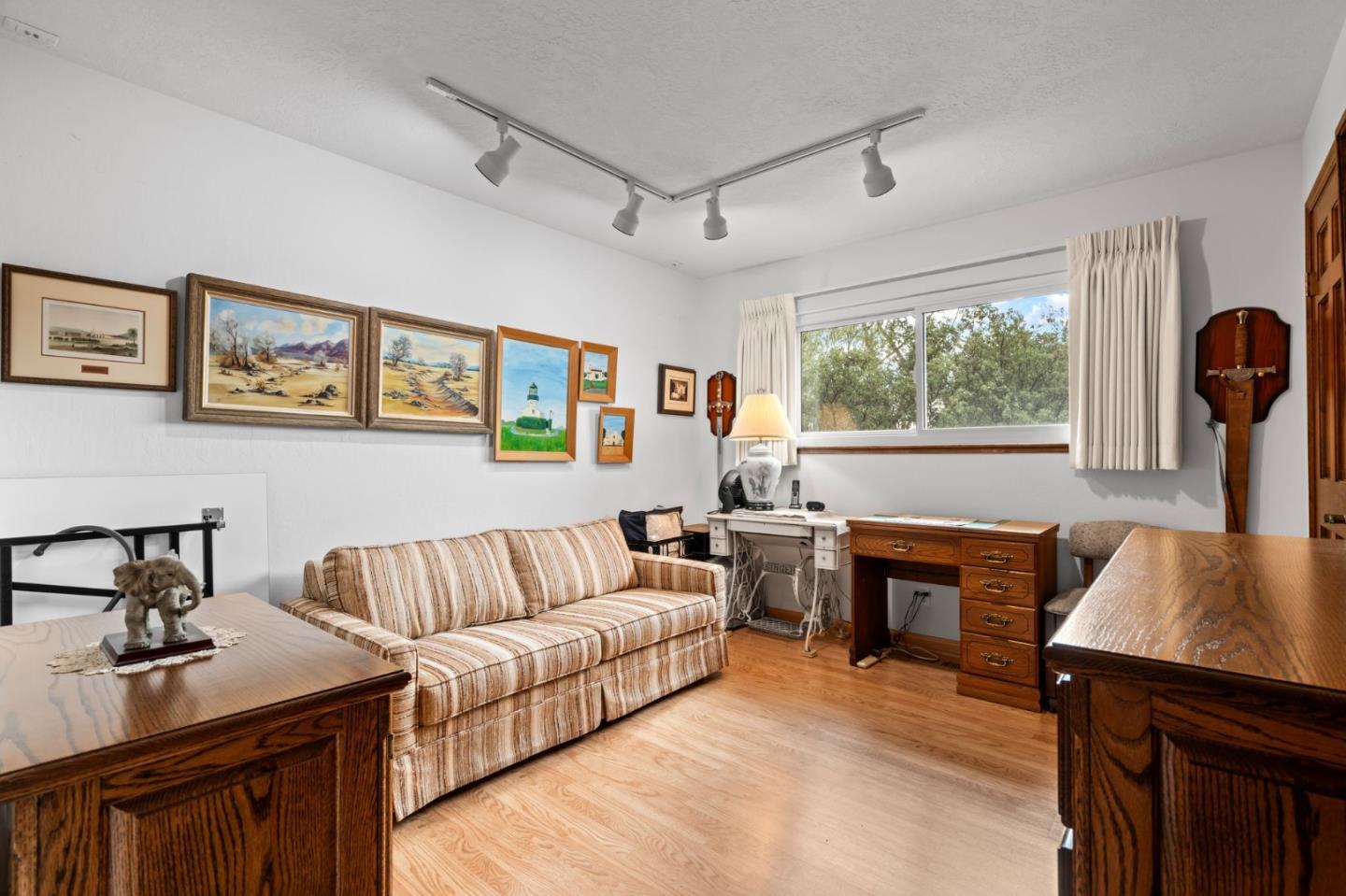 Detail Gallery Image 17 of 35 For 17370 Lakeview Dr, Morgan Hill,  CA 95037 - 3 Beds | 2 Baths