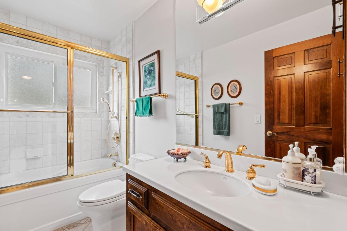Detail Gallery Image 21 of 35 For 17370 Lakeview Dr, Morgan Hill,  CA 95037 - 3 Beds | 2 Baths