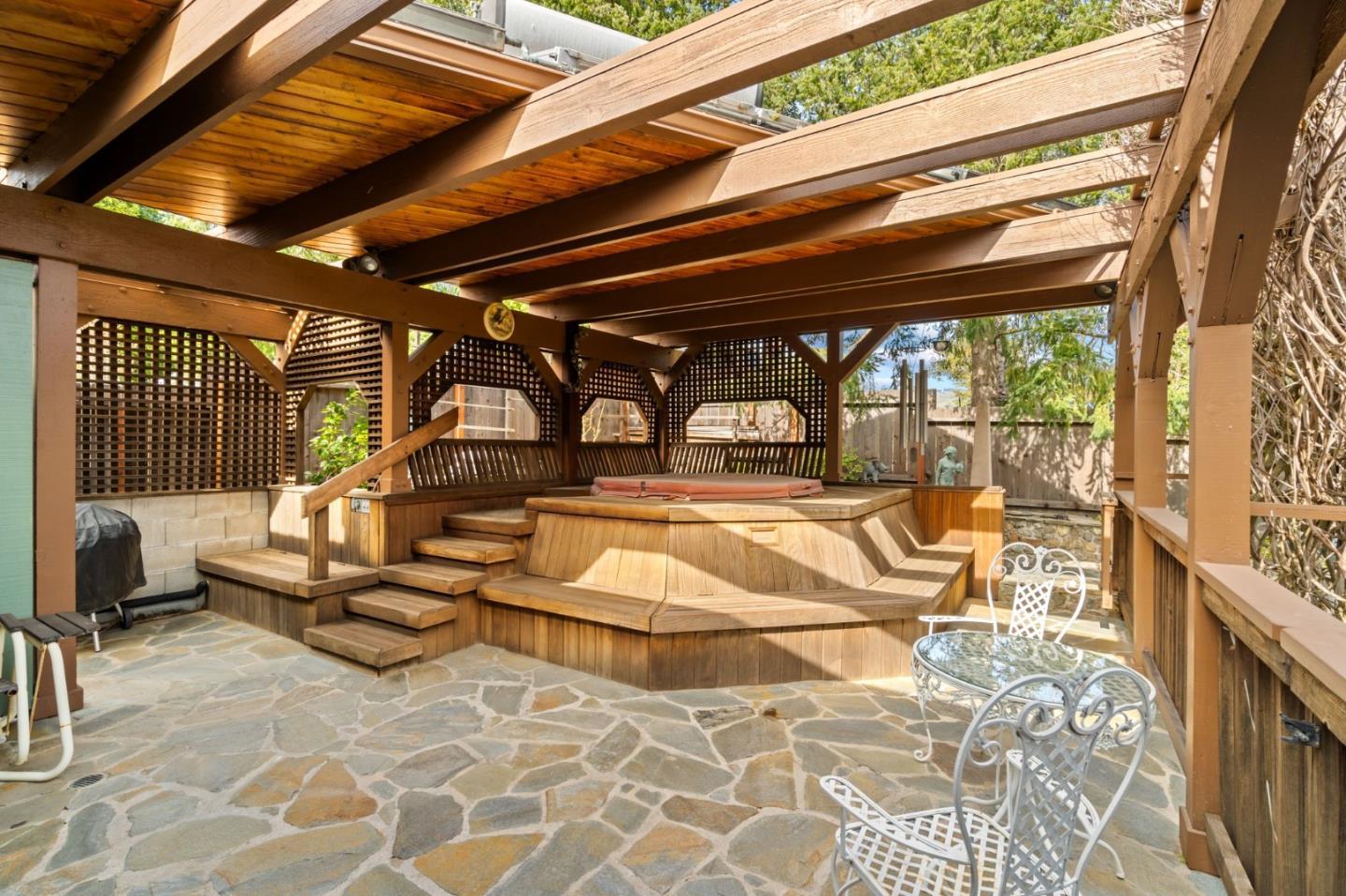 Detail Gallery Image 26 of 35 For 17370 Lakeview Dr, Morgan Hill,  CA 95037 - 3 Beds | 2 Baths