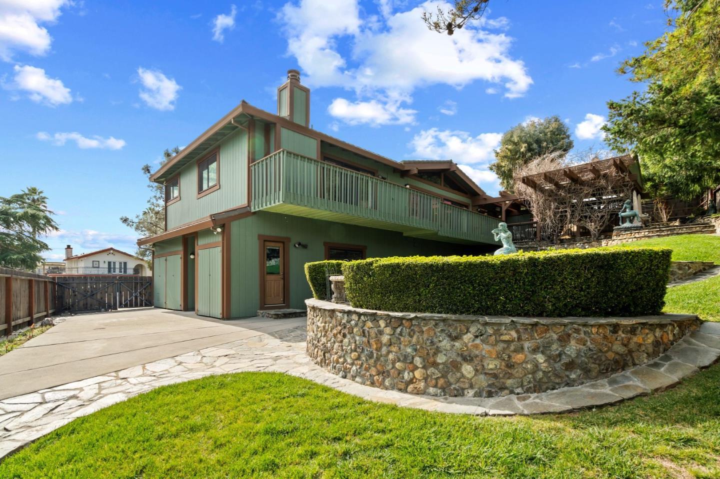 Detail Gallery Image 27 of 35 For 17370 Lakeview Dr, Morgan Hill,  CA 95037 - 3 Beds | 2 Baths