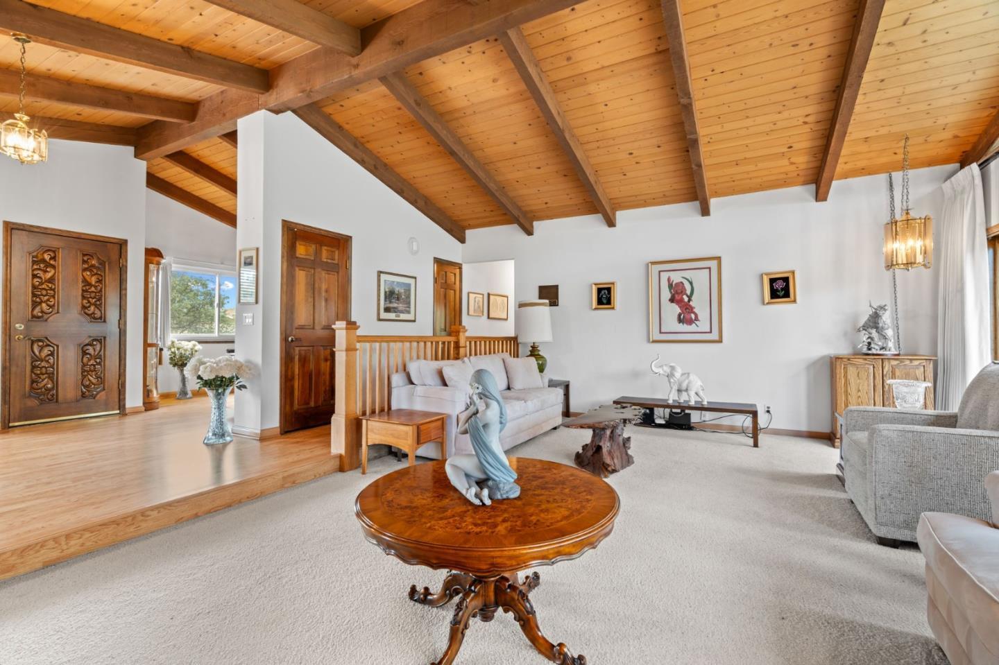 Detail Gallery Image 3 of 35 For 17370 Lakeview Dr, Morgan Hill,  CA 95037 - 3 Beds | 2 Baths