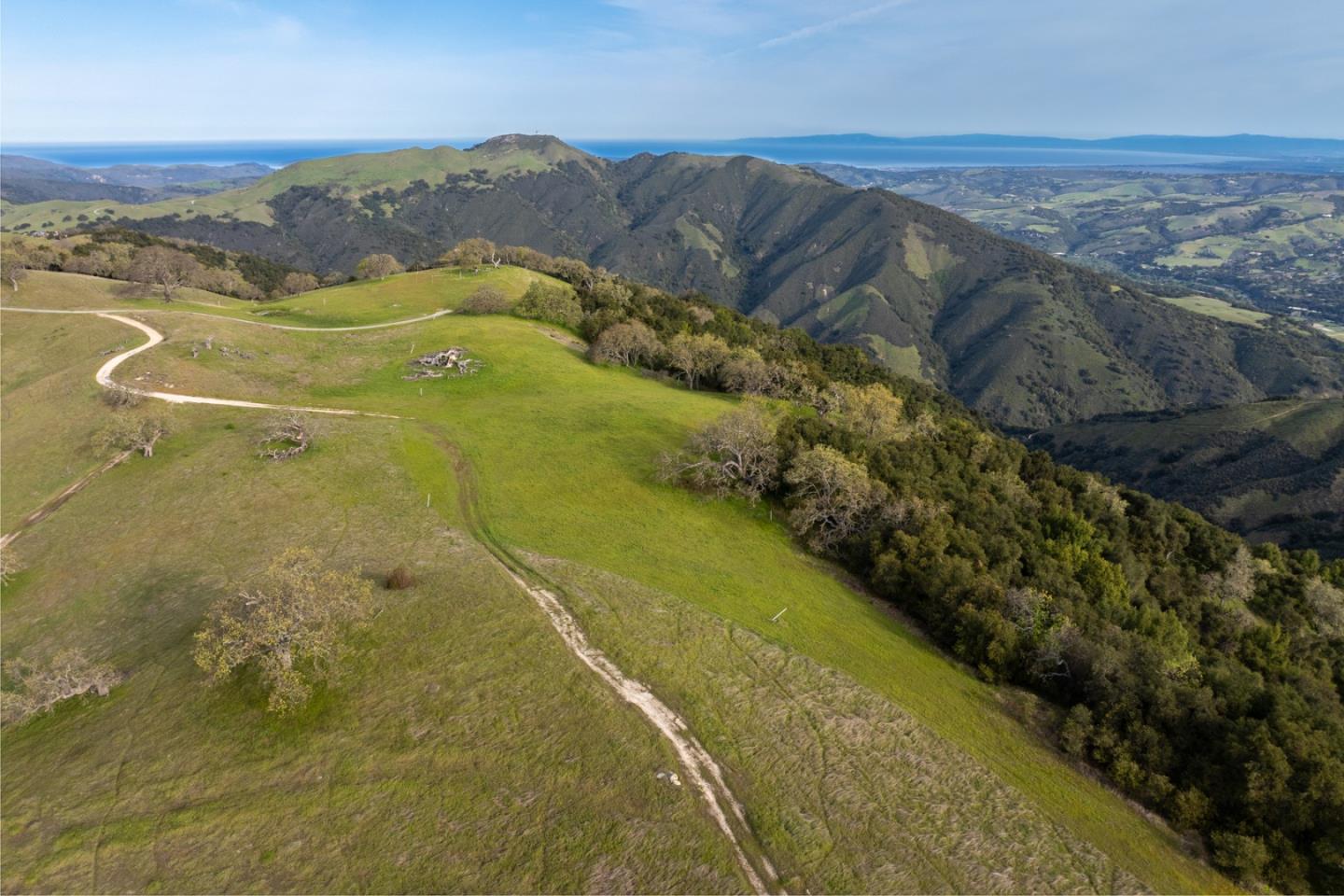Detail Gallery Image 6 of 26 For 24 Vasquez Trl, Carmel,  CA 93923 - – Beds | – Baths