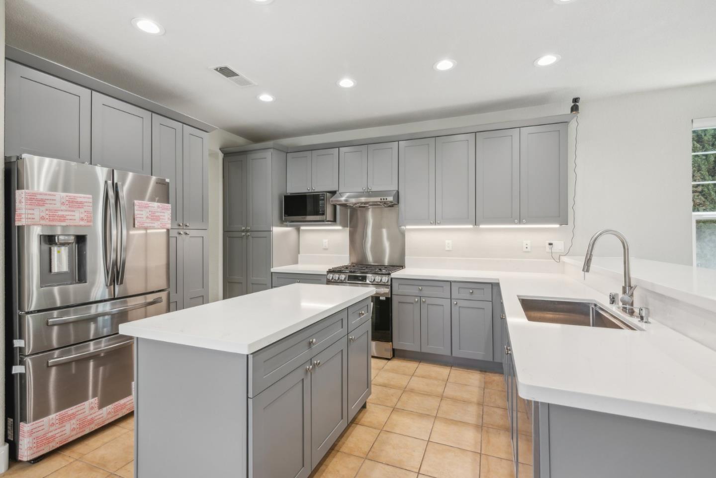 Detail Gallery Image 14 of 48 For 471 S Providence St, Mountain House,  CA 95391 - 4 Beds | 2/1 Baths