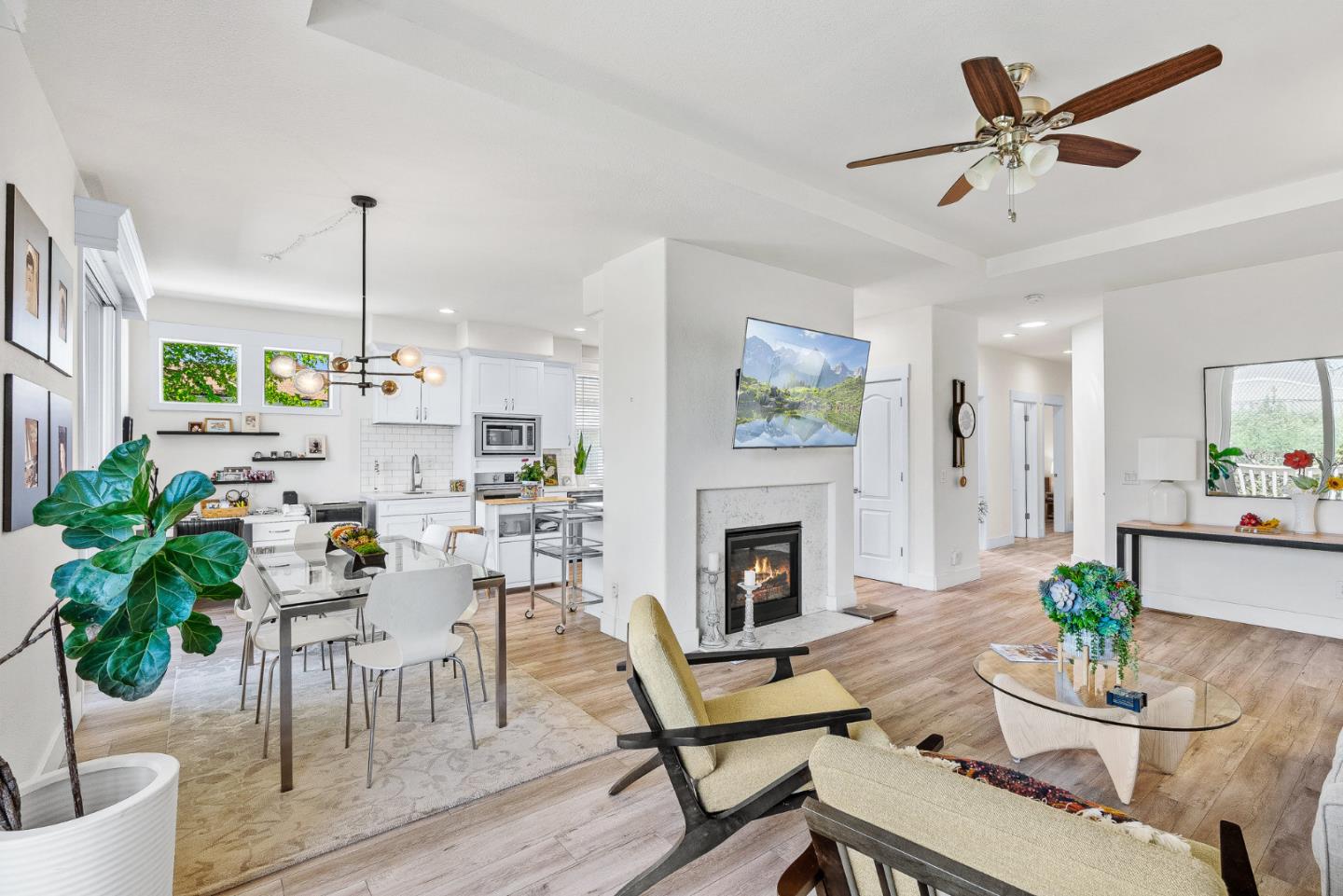 Detail Gallery Image 7 of 33 For 225 Mount Hermon Rd #211,  Scotts Valley,  CA 95066 - 3 Beds | 2 Baths