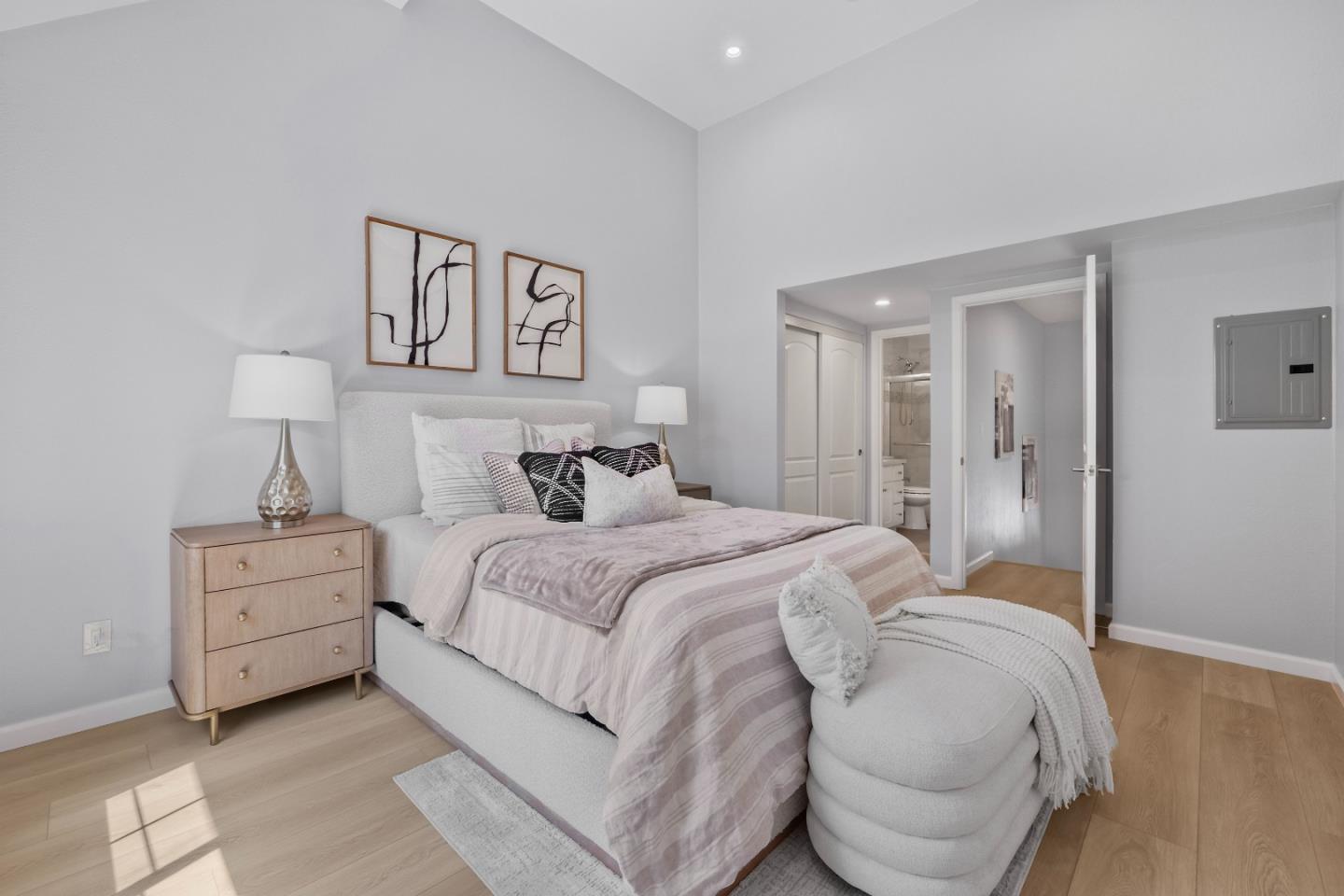 Detail Gallery Image 15 of 38 For 1017 Chula Vista Ter, Sunnyvale,  CA 94086 - 2 Beds | 2/1 Baths