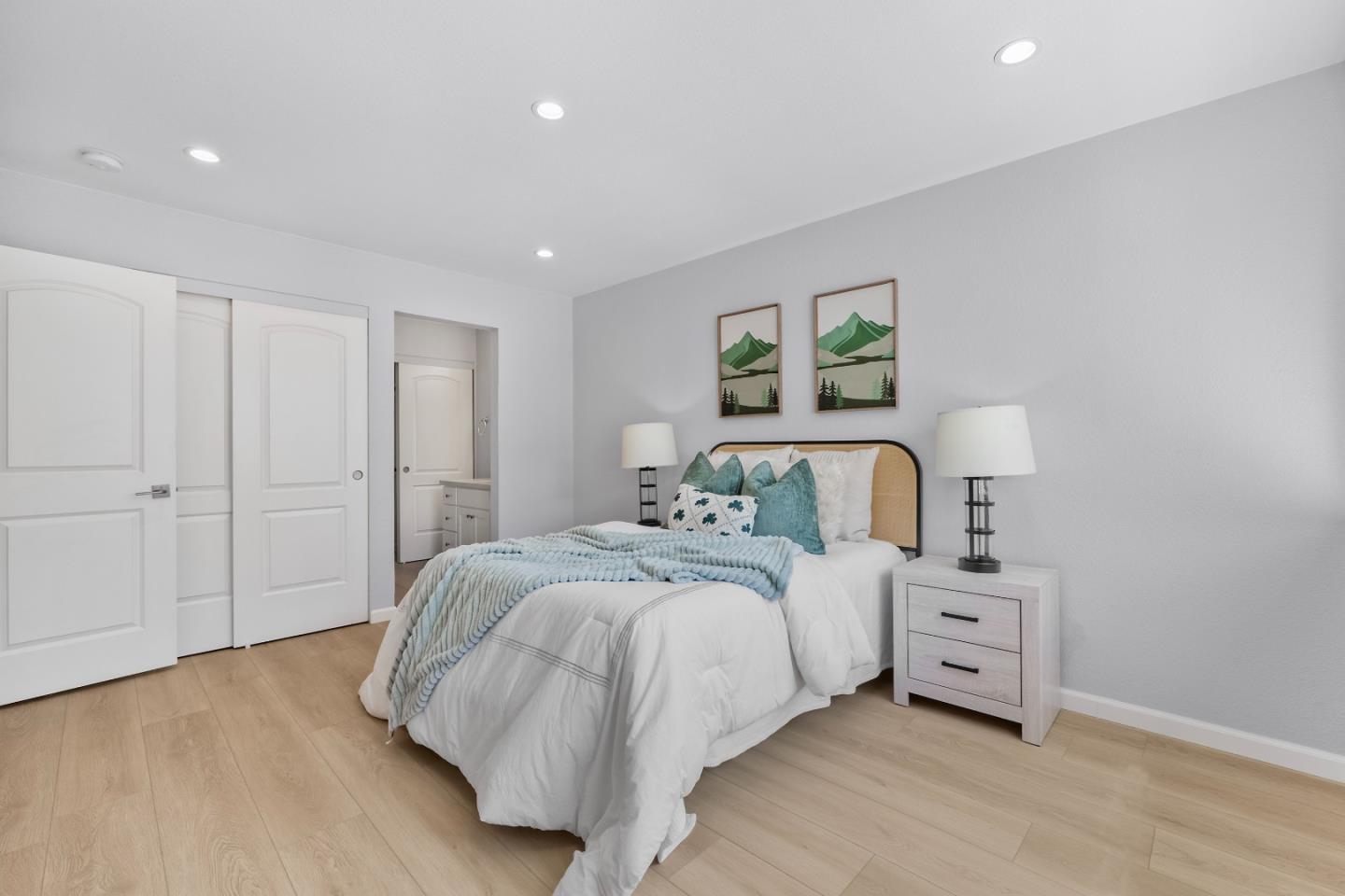 Detail Gallery Image 20 of 38 For 1017 Chula Vista Ter, Sunnyvale,  CA 94086 - 2 Beds | 2/1 Baths