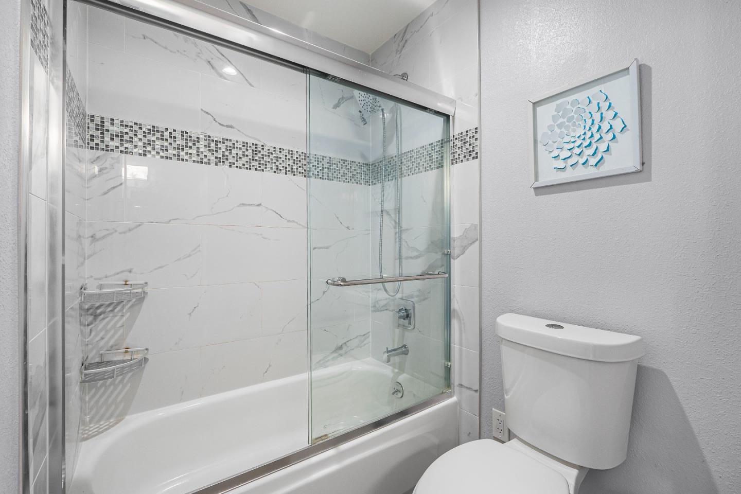 Detail Gallery Image 23 of 38 For 1017 Chula Vista Ter, Sunnyvale,  CA 94086 - 2 Beds | 2/1 Baths
