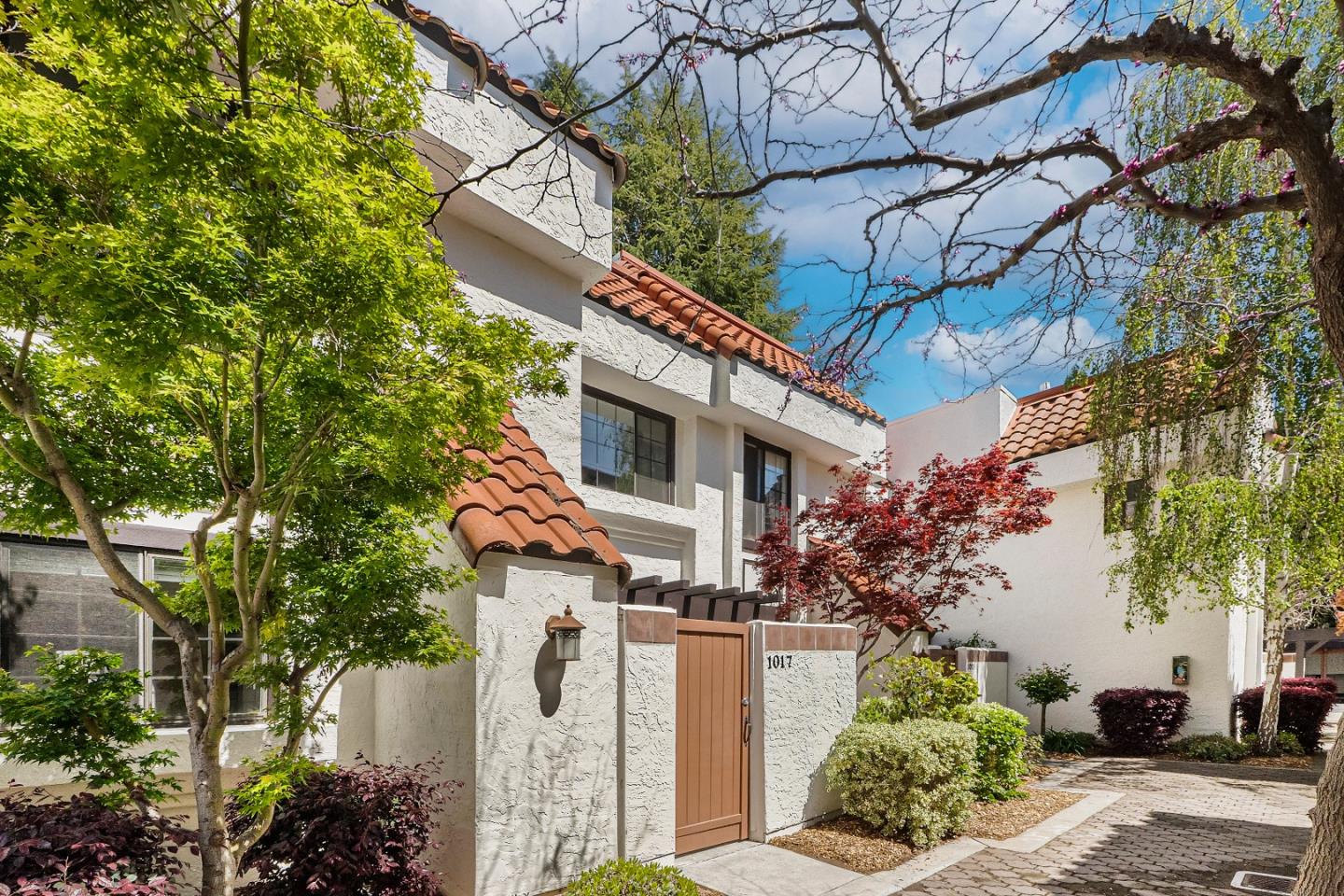 Detail Gallery Image 28 of 38 For 1017 Chula Vista Ter, Sunnyvale,  CA 94086 - 2 Beds | 2/1 Baths