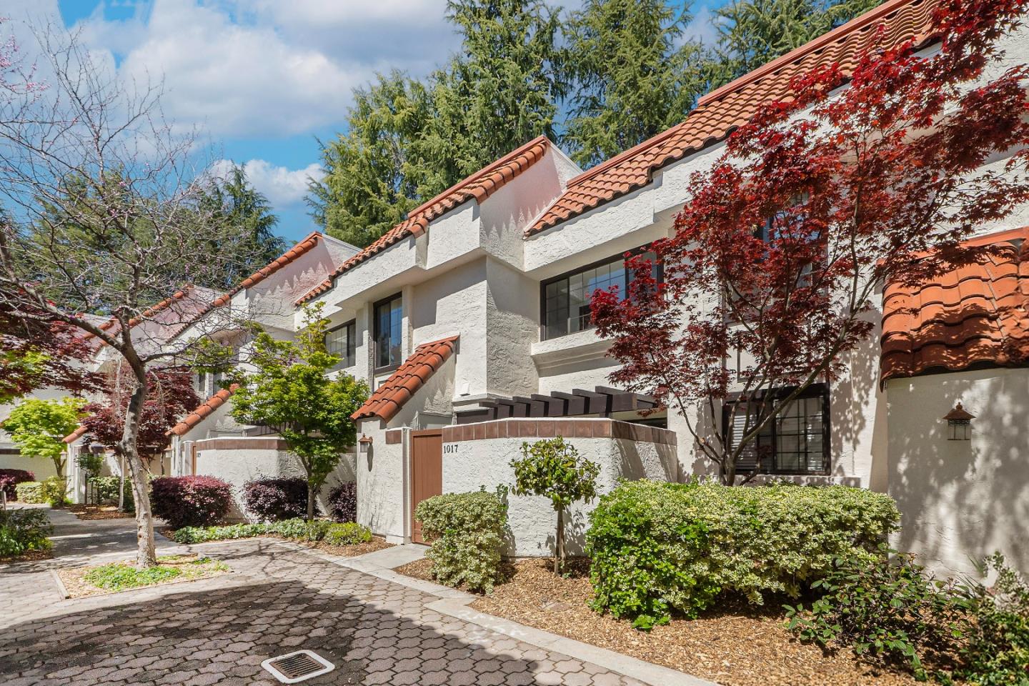 Detail Gallery Image 29 of 38 For 1017 Chula Vista Ter, Sunnyvale,  CA 94086 - 2 Beds | 2/1 Baths