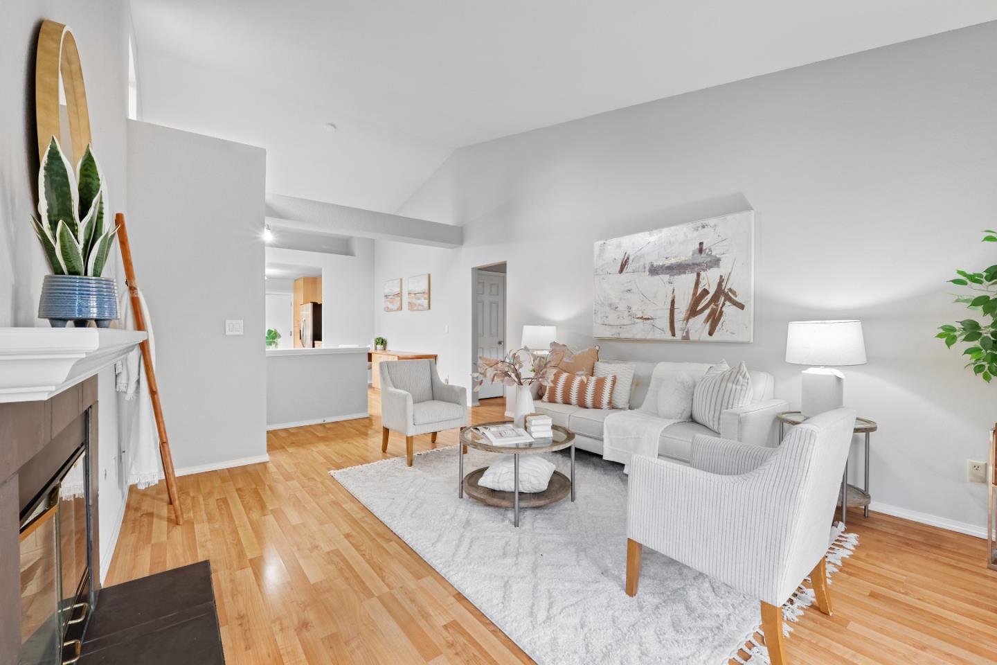 Detail Gallery Image 13 of 32 For 1562 Fairway Green Cir, San Jose,  CA 95131 - 2 Beds | 2 Baths