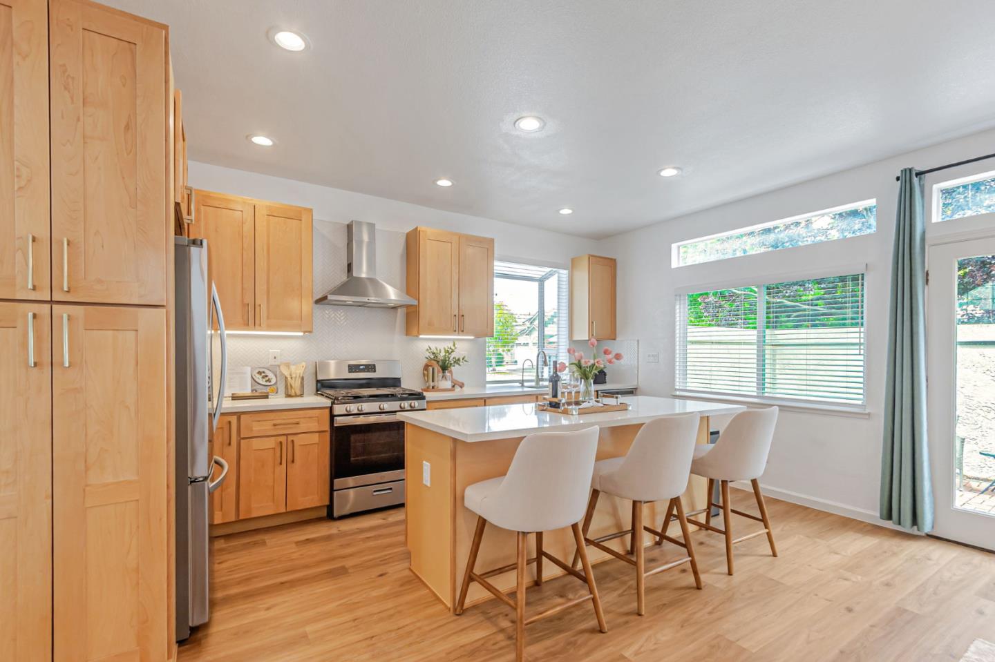 Detail Gallery Image 10 of 38 For 1435 Prelude Dr, San Jose,  CA 95131 - 4 Beds | 2/1 Baths