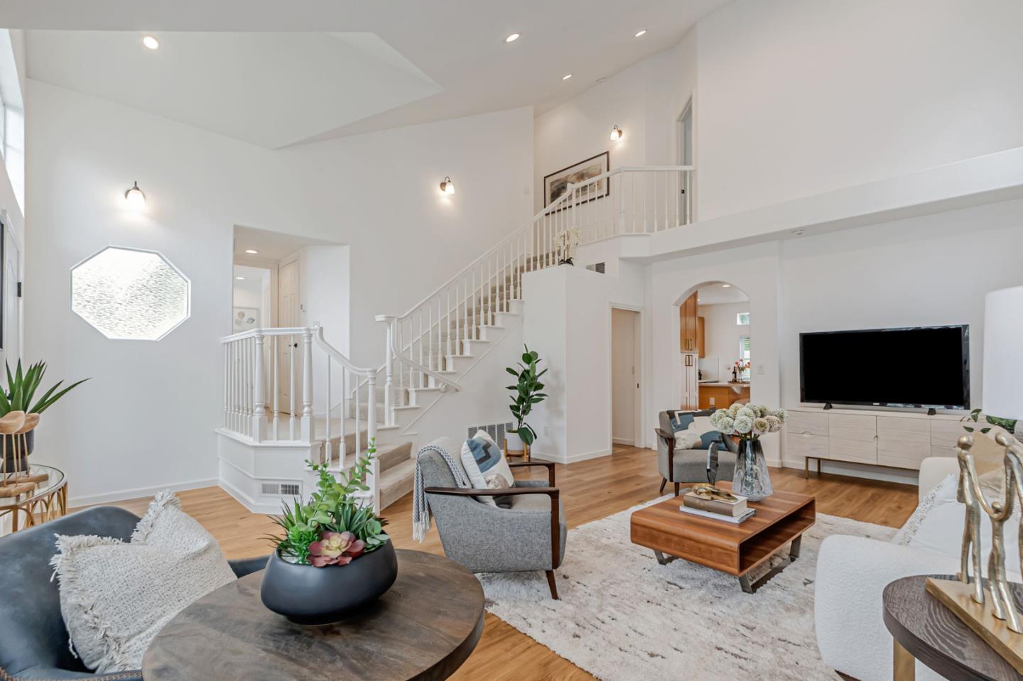 Detail Gallery Image 8 of 38 For 1435 Prelude Dr, San Jose,  CA 95131 - 4 Beds | 2/1 Baths