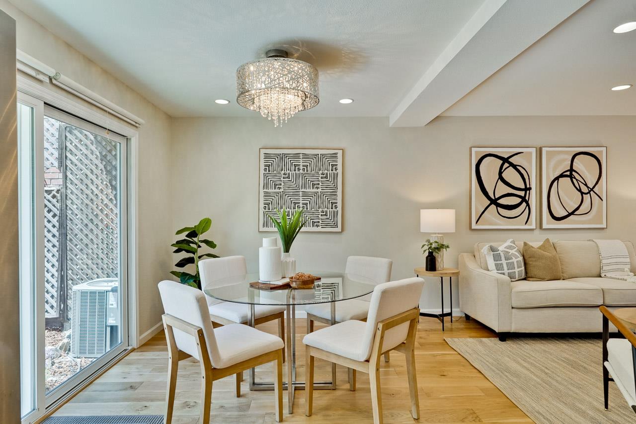 Detail Gallery Image 16 of 51 For 411 Lotus Ln, Mountain View,  CA 94043 - 4 Beds | 3 Baths