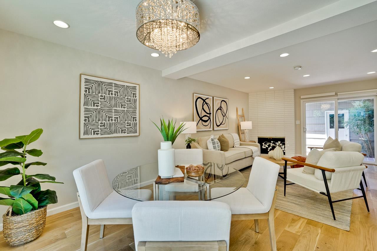 Detail Gallery Image 17 of 51 For 411 Lotus Ln, Mountain View,  CA 94043 - 4 Beds | 3 Baths