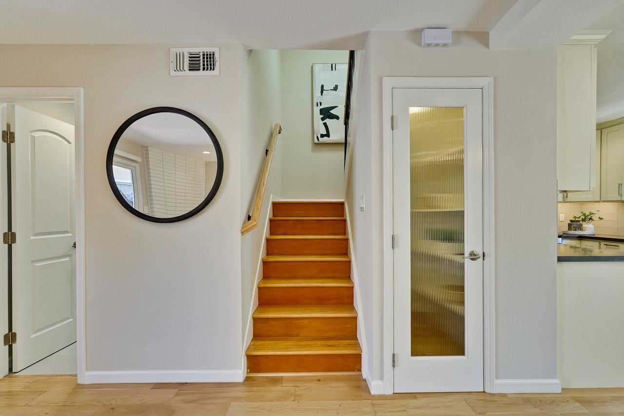 Detail Gallery Image 27 of 51 For 411 Lotus Ln, Mountain View,  CA 94043 - 4 Beds | 3 Baths