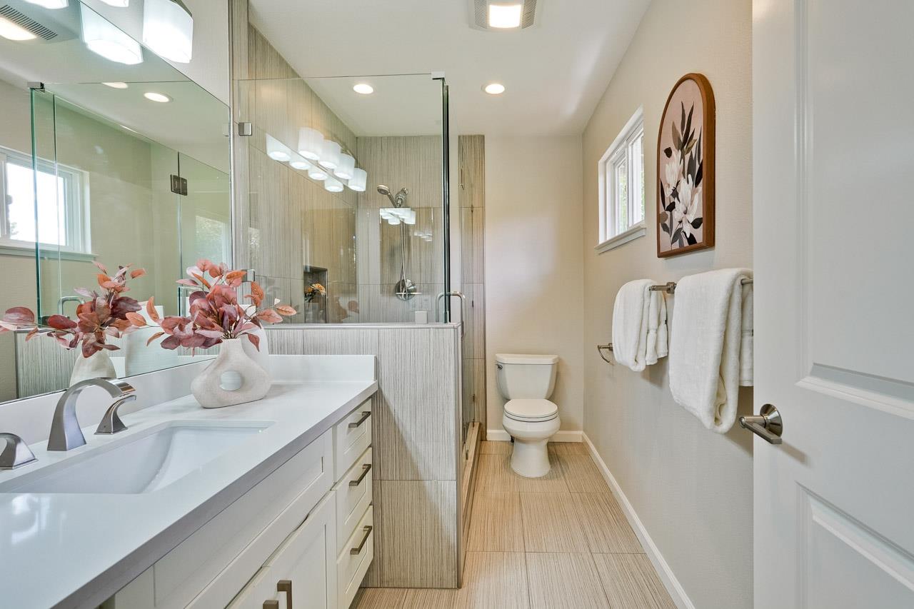 Detail Gallery Image 36 of 51 For 411 Lotus Ln, Mountain View,  CA 94043 - 4 Beds | 3 Baths