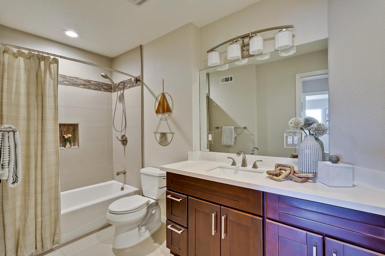 Detail Gallery Image 41 of 51 For 411 Lotus Ln, Mountain View,  CA 94043 - 4 Beds | 3 Baths