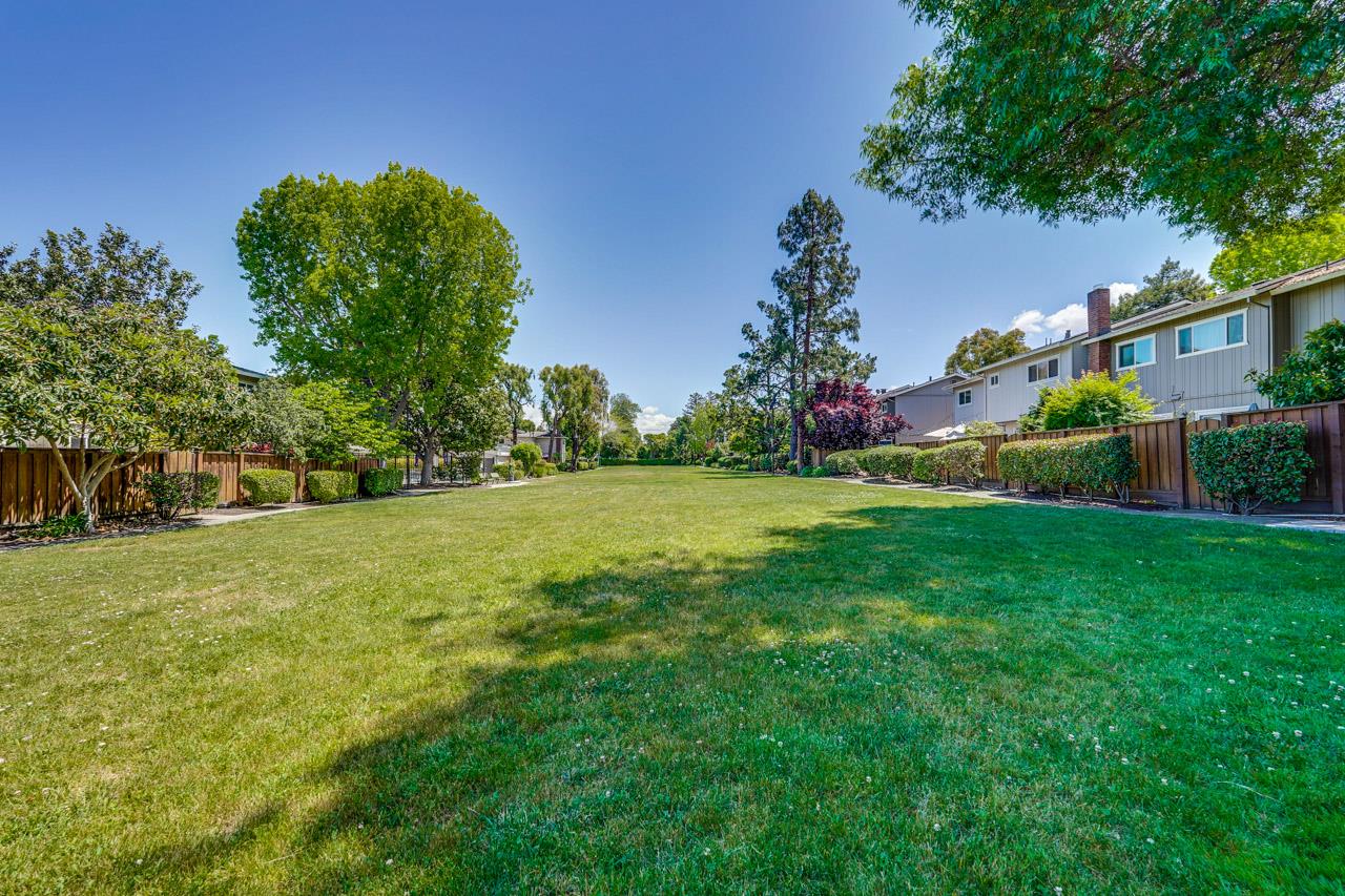 Detail Gallery Image 47 of 51 For 411 Lotus Ln, Mountain View,  CA 94043 - 4 Beds | 3 Baths