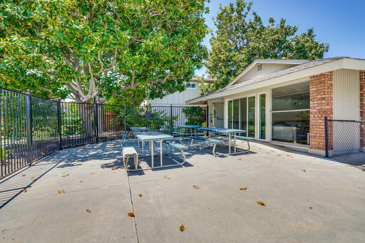 Detail Gallery Image 49 of 51 For 411 Lotus Ln, Mountain View,  CA 94043 - 4 Beds | 3 Baths