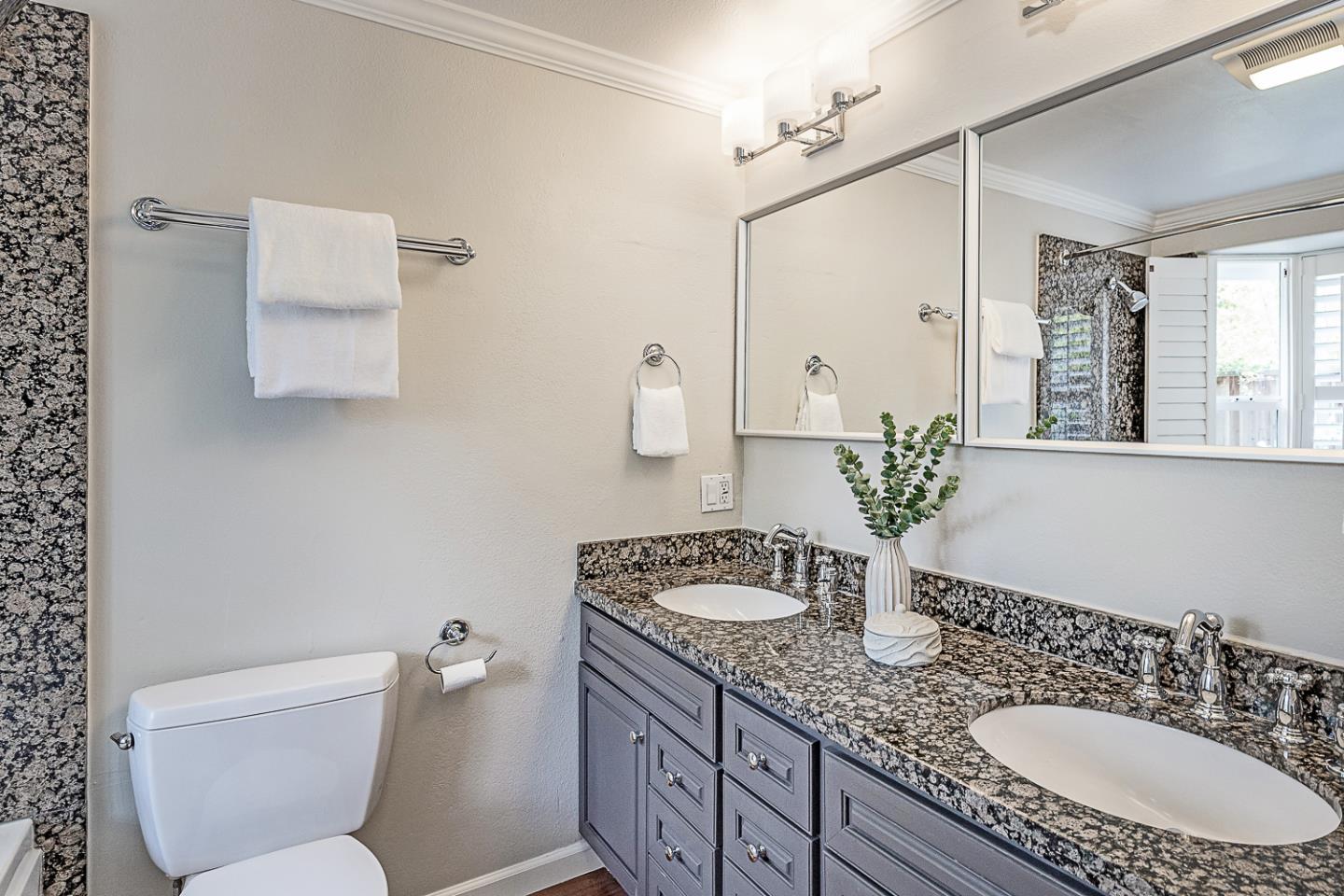 Detail Gallery Image 14 of 28 For 1893 San Luis Ave, Mountain View,  CA 94043 - 3 Beds | 2 Baths