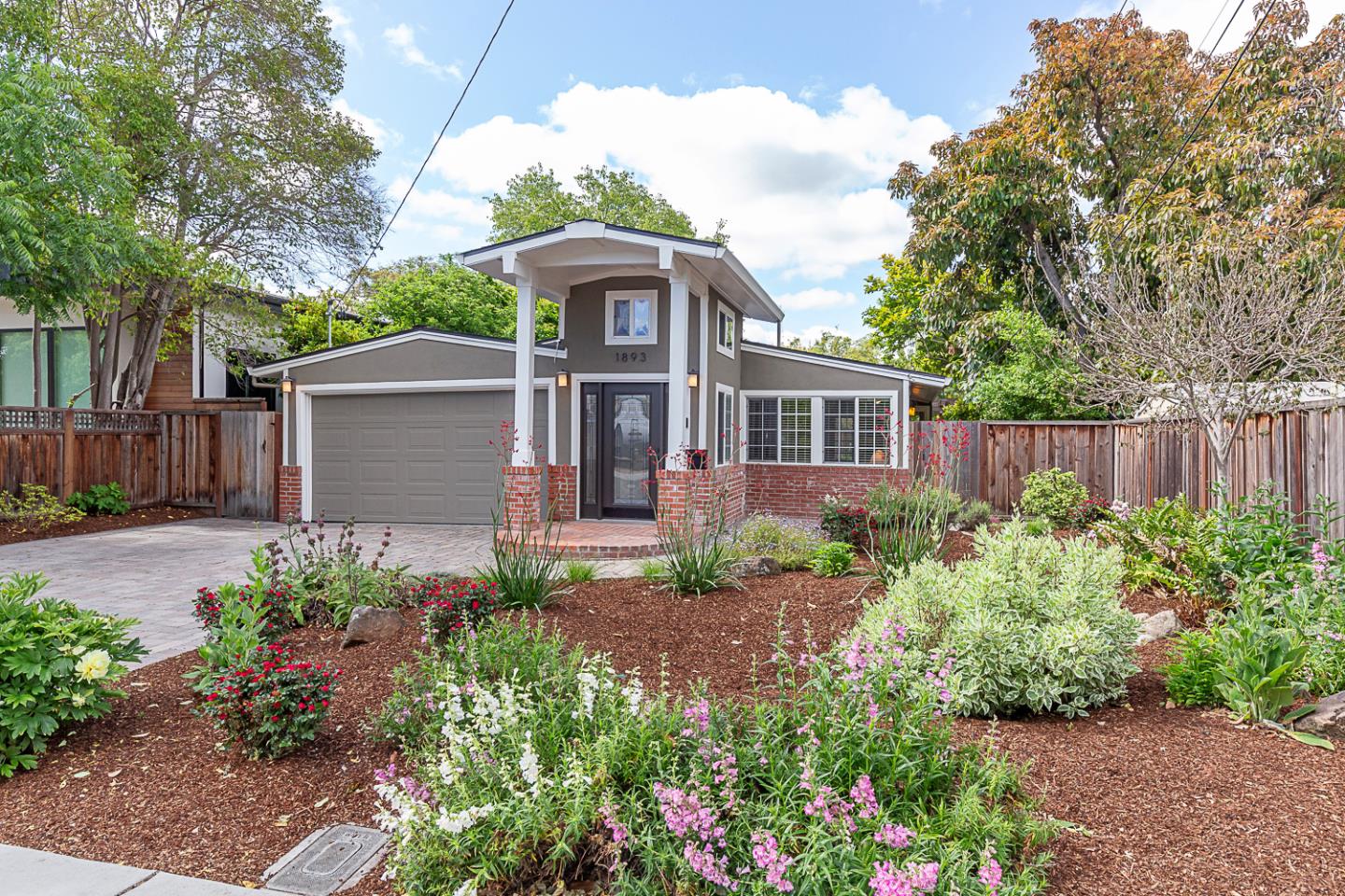 Detail Gallery Image 2 of 28 For 1893 San Luis Ave, Mountain View,  CA 94043 - 3 Beds | 2 Baths