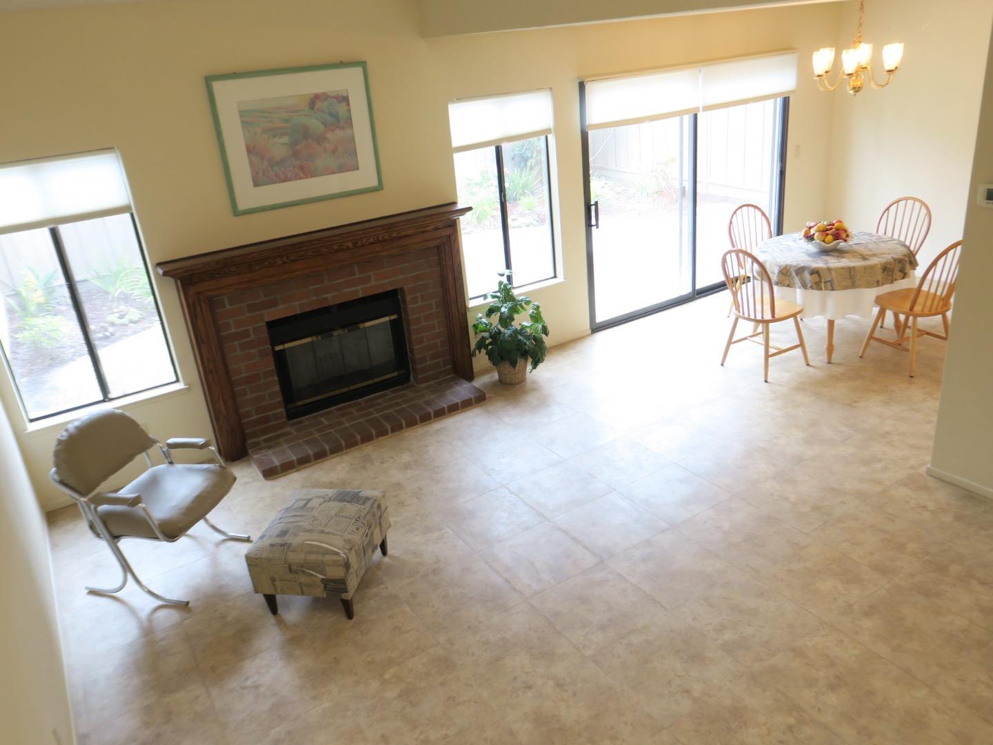 Detail Gallery Image 2 of 20 For 291 Klamath Rd, Milpitas,  CA 95035 - 2 Beds | 2/1 Baths