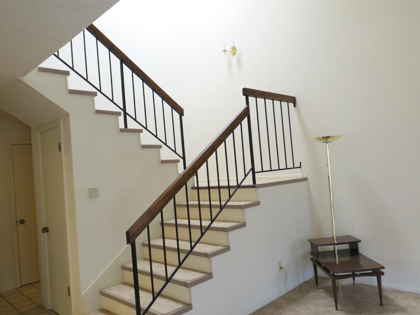 Detail Gallery Image 7 of 20 For 291 Klamath Rd, Milpitas,  CA 95035 - 2 Beds | 2/1 Baths