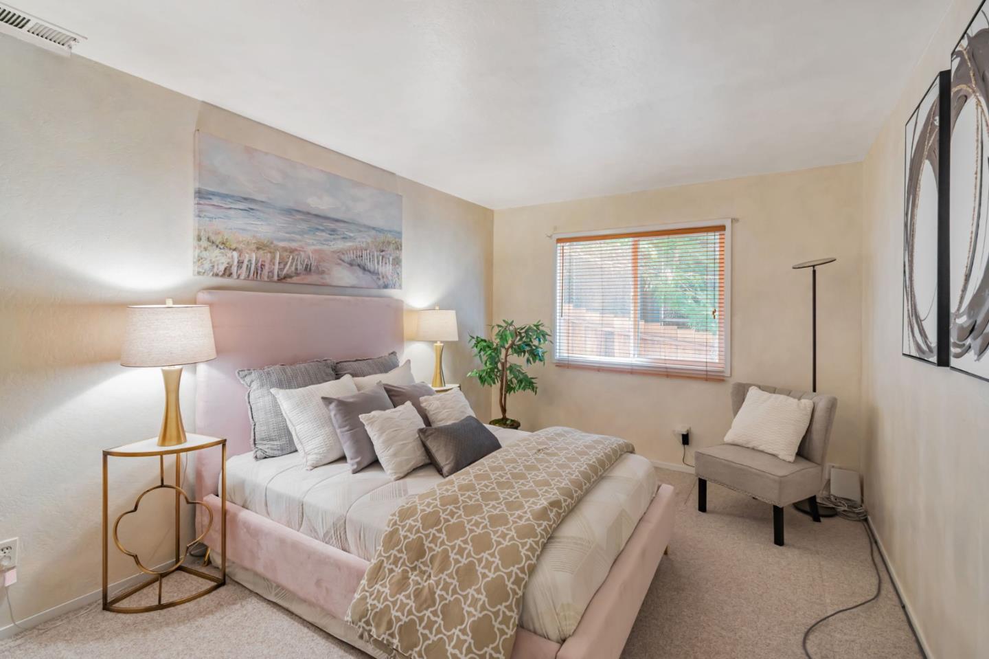 Detail Gallery Image 20 of 32 For 365 Kings Rd, Brisbane,  CA 94005 - 3 Beds | 2 Baths