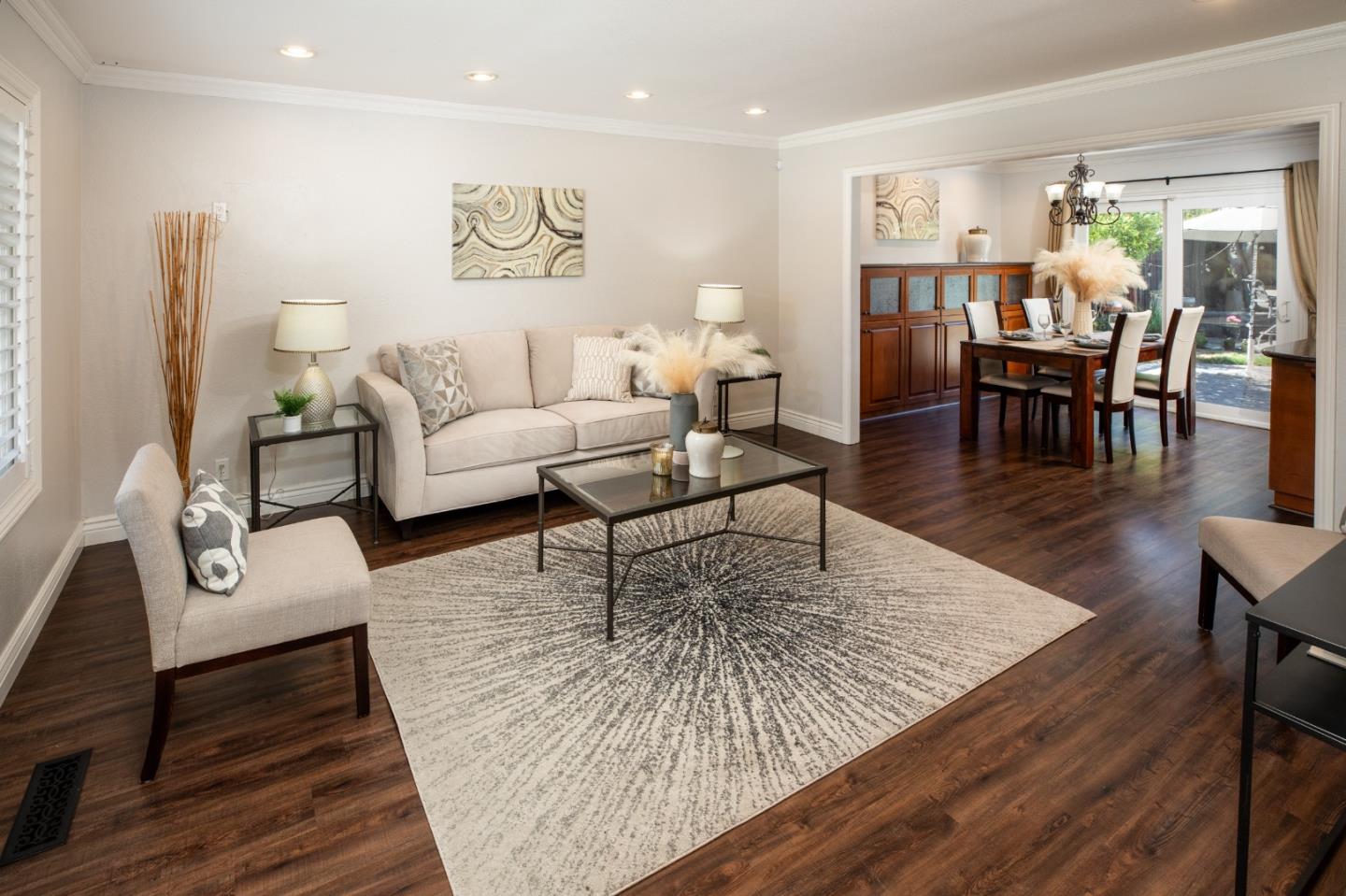 Detail Gallery Image 4 of 25 For 676 Bolivar Dr, San Jose,  CA 95123 - 4 Beds | 2/1 Baths