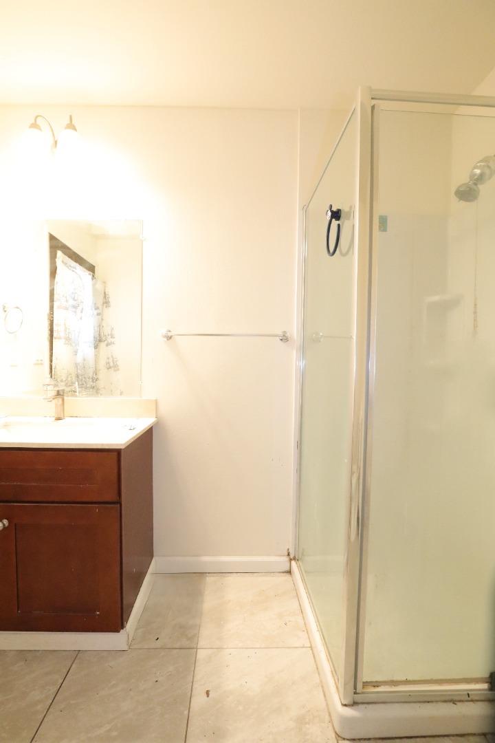 Detail Gallery Image 23 of 38 For 690 Persian Dr #95,  Sunnyvale,  CA 94089 - 4 Beds | 2 Baths