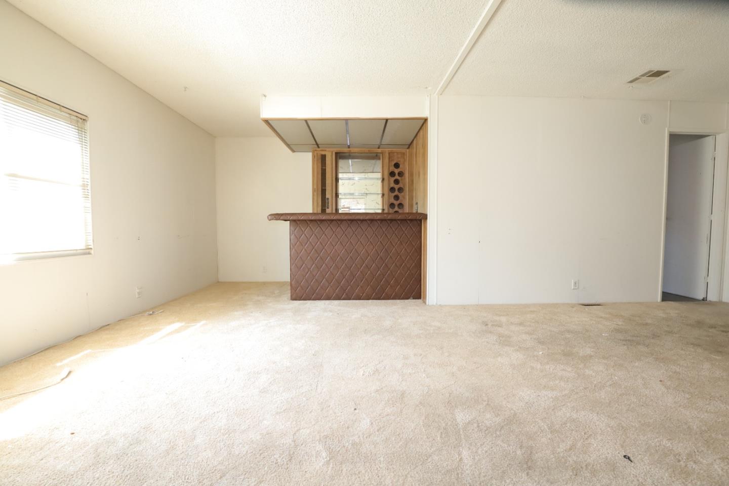 Detail Gallery Image 3 of 38 For 690 Persian Dr #95,  Sunnyvale,  CA 94089 - 4 Beds | 2 Baths