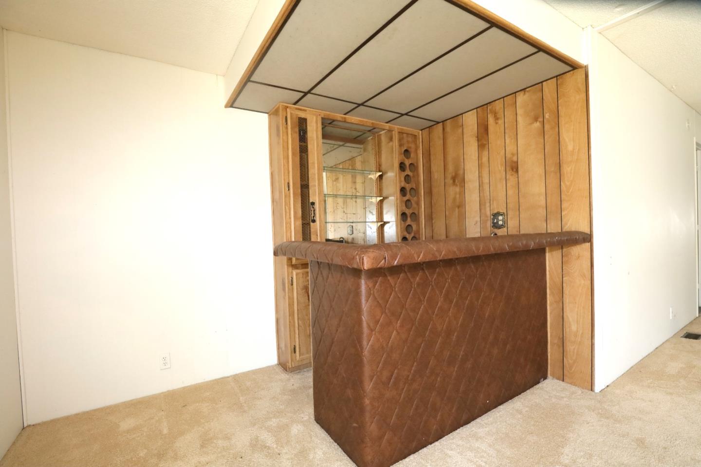 Detail Gallery Image 6 of 38 For 690 Persian Dr #95,  Sunnyvale,  CA 94089 - 4 Beds | 2 Baths